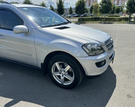 Сірий Мерседес МЛ, об'ємом двигуна 3 л та пробігом 3 тис. км за 15900 $, фото 12 на Automoto.ua