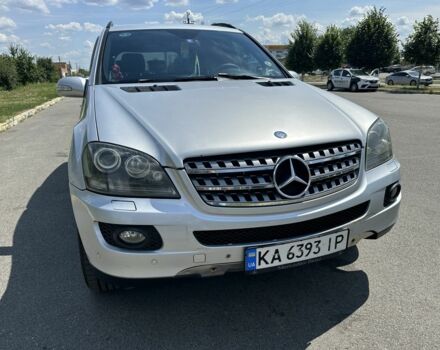 Сірий Мерседес МЛ, об'ємом двигуна 3 л та пробігом 3 тис. км за 15900 $, фото 1 на Automoto.ua