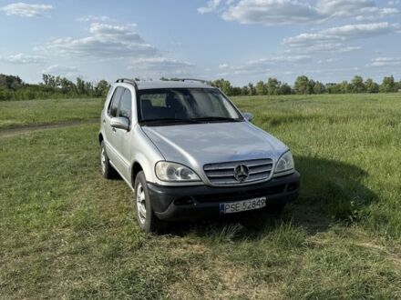 Мерседес МЛ 2003 в Харькове на Automoto.ua Серый Мерседес МЛ, объемом двигателя 2.7 л и пробегом 366 тыс. км за 3800 $, фото 1 на Automoto.ua