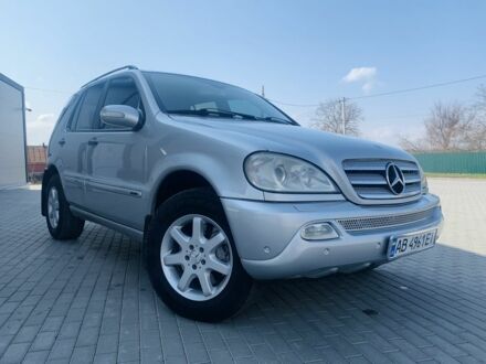 Мерседес МЛ 2004 в Ильинцах на Automoto.ua Серый Мерседес МЛ, объемом двигателя 3.5 л и пробегом 190 тыс. км за 9700 $, фото 1 на Automoto.ua