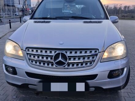 Мерседес МЛ 2007 в Коломые на Automoto.ua Серый Мерседес МЛ, объемом двигателя 3 л и пробегом 295 тыс. км за 5800 $, фото 1 на Automoto.ua