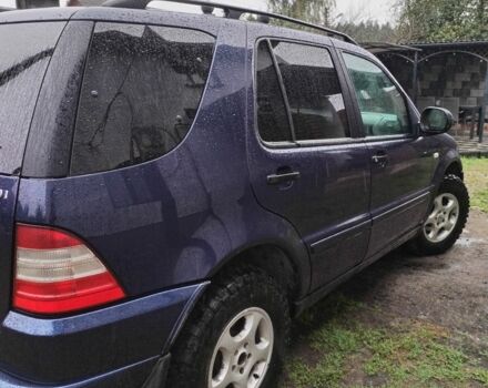 Синій Мерседес МЛ, об'ємом двигуна 0 л та пробігом 255 тис. км за 3999 $, фото 16 на Automoto.ua