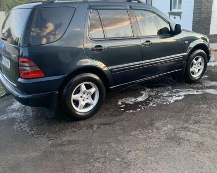 Синій Мерседес МЛ, об'ємом двигуна 2.7 л та пробігом 450 тис. км за 6000 $, фото 6 на Automoto.ua