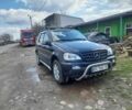 Синий Мерседес МЛ, объемом двигателя 2.7 л и пробегом 305 тыс. км за 7300 $, фото 2 на Automoto.ua