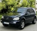 Синий Мерседес МЛ, объемом двигателя 2.7 л и пробегом 411 тыс. км за 4500 $, фото 1 на Automoto.ua