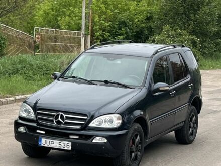 Мерседес МЛ 2002 в Харькове на Automoto.ua Синий Мерседес МЛ, объемом двигателя 4 л и пробегом 1 тыс. км за 4450 $, фото 1 на Automoto.ua