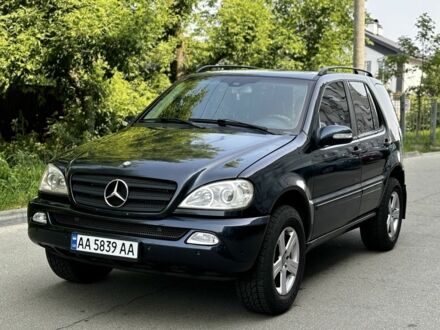 Мерседес МЛ 2003 в Киеве на Automoto.ua Синий Мерседес МЛ, объемом двигателя 2.7 л и пробегом 407 тыс. км за 6500 $, фото 1 на Automoto.ua