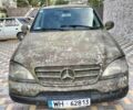 Зелений Мерседес МЛ, об'ємом двигуна 2.7 л та пробігом 250 тис. км за 3800 $, фото 1 на Automoto.ua