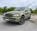 Зелений Мерседес МЛ, об'ємом двигуна 4 л та пробігом 400 тис. км за 2350 $, фото 17 на Automoto.ua