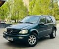 Зелений Мерседес МЛ, об'ємом двигуна 2.7 л та пробігом 250 тис. км за 3450 $, фото 1 на Automoto.ua