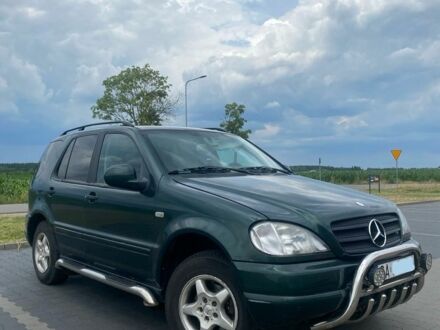 Мерседес МЛ 2001 в Яворове на Automoto.ua Зеленый Мерседес МЛ, объемом двигателя 2.7 л и пробегом 395 тыс. км за 4099 $, фото 1 на Automoto.ua