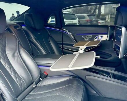 Черный Мерседес Майбах, объемом двигателя 6 л и пробегом 88 тыс. км за 68000 $, фото 32 на Automoto.ua