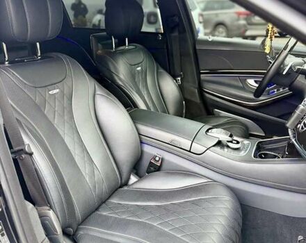 Черный Мерседес Майбах, объемом двигателя 6 л и пробегом 88 тыс. км за 68000 $, фото 43 на Automoto.ua