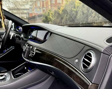 Черный Мерседес Майбах, объемом двигателя 6 л и пробегом 88 тыс. км за 68000 $, фото 45 на Automoto.ua