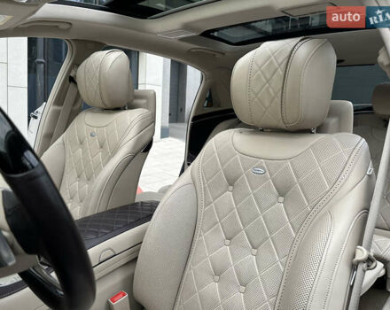 Мерседес Майбах 2016 в Киеве на Automoto.ua Черный Мерседес Майбах, объемом двигателя 3 л и пробегом 183 тыс. км за 58000 $, фото 43 на Automoto.ua