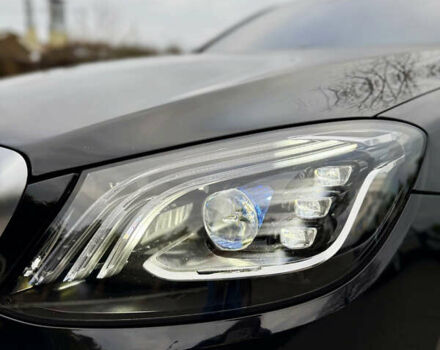 Черный Мерседес Майбах, объемом двигателя 6 л и пробегом 88 тыс. км за 68000 $, фото 6 на Automoto.ua