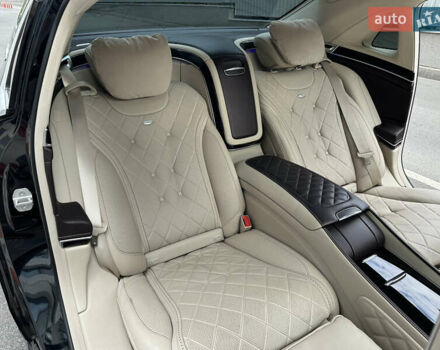 Мерседес Майбах 2016 в Киеве на Automoto.ua Черный Мерседес Майбах, объемом двигателя 3 л и пробегом 183 тыс. км за 58000 $, фото 52 на Automoto.ua