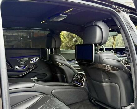 Черный Мерседес Майбах, объемом двигателя 6 л и пробегом 88 тыс. км за 68000 $, фото 39 на Automoto.ua