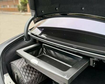 Черный Мерседес Майбах, объемом двигателя 6 л и пробегом 88 тыс. км за 68000 $, фото 60 на Automoto.ua