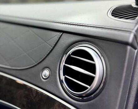 Черный Мерседес Майбах, объемом двигателя 6 л и пробегом 88 тыс. км за 68000 $, фото 47 на Automoto.ua