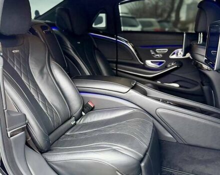 Черный Мерседес Майбах, объемом двигателя 6 л и пробегом 88 тыс. км за 68000 $, фото 42 на Automoto.ua