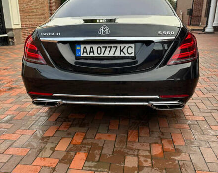 Черный Мерседес Майбах, объемом двигателя 3.98 л и пробегом 66 тыс. км за 85000 $, фото 5 на Automoto.ua