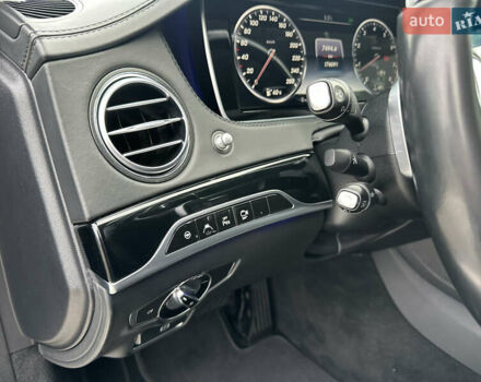 Черный Мерседес Майбах, объемом двигателя 3 л и пробегом 169 тыс. км за 63000 $, фото 11 на Automoto.ua