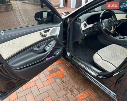 Черный Мерседес Майбах, объемом двигателя 3.98 л и пробегом 66 тыс. км за 85000 $, фото 14 на Automoto.ua