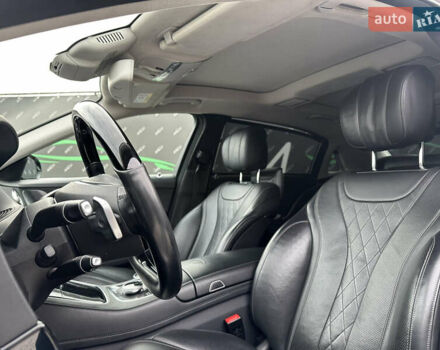 Черный Мерседес Майбах, объемом двигателя 3 л и пробегом 169 тыс. км за 63000 $, фото 10 на Automoto.ua