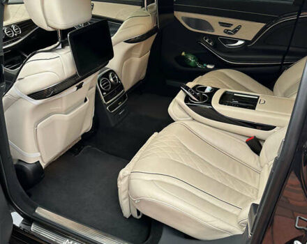 Черный Мерседес Майбах, объемом двигателя 3.98 л и пробегом 66 тыс. км за 85000 $, фото 10 на Automoto.ua