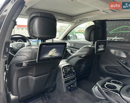 Черный Мерседес Майбах, объемом двигателя 3 л и пробегом 169 тыс. км за 63000 $, фото 20 на Automoto.ua