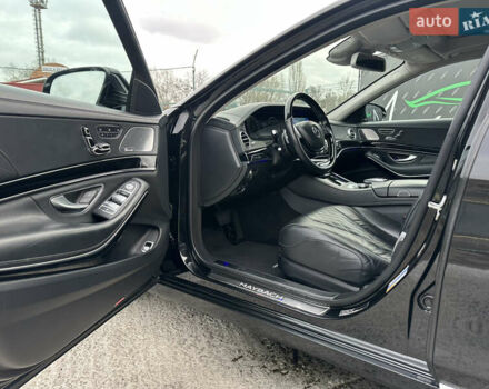 Черный Мерседес Майбах, объемом двигателя 3 л и пробегом 169 тыс. км за 63000 $, фото 6 на Automoto.ua