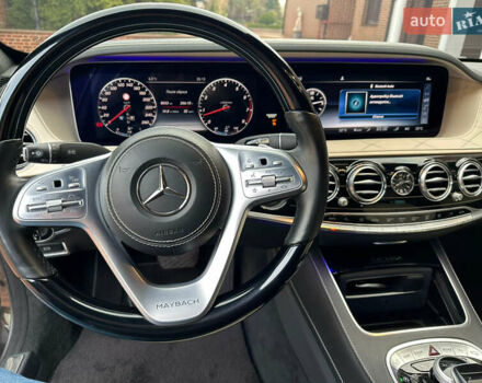 Черный Мерседес Майбах, объемом двигателя 3.98 л и пробегом 66 тыс. км за 85000 $, фото 17 на Automoto.ua