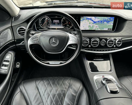 Черный Мерседес Майбах, объемом двигателя 3 л и пробегом 169 тыс. км за 63000 $, фото 24 на Automoto.ua