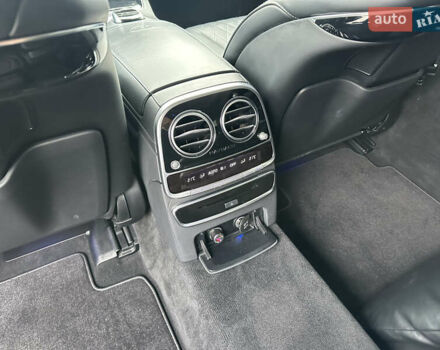 Черный Мерседес Майбах, объемом двигателя 3 л и пробегом 169 тыс. км за 63000 $, фото 21 на Automoto.ua