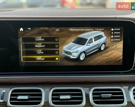 Черный Мерседес Майбах, объемом двигателя 3.98 л и пробегом 60 тыс. км за 150000 $, фото 22 на Automoto.ua