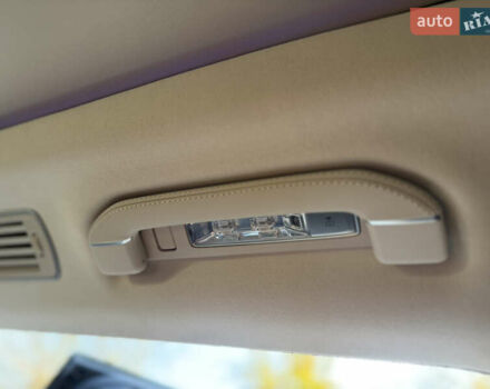 Черный Мерседес Майбах, объемом двигателя 3.98 л и пробегом 60 тыс. км за 150000 $, фото 43 на Automoto.ua