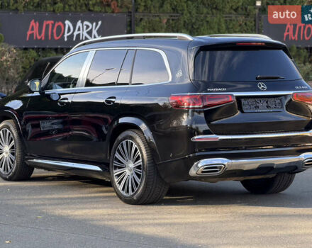 Черный Мерседес Майбах, объемом двигателя 3.98 л и пробегом 60 тыс. км за 150000 $, фото 2 на Automoto.ua