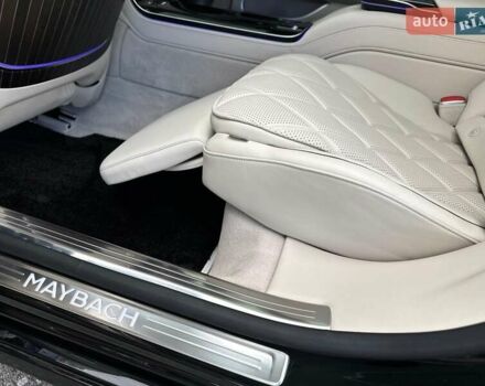Черный Мерседес Майбах, объемом двигателя 6 л и пробегом 19 тыс. км за 209900 $, фото 98 на Automoto.ua