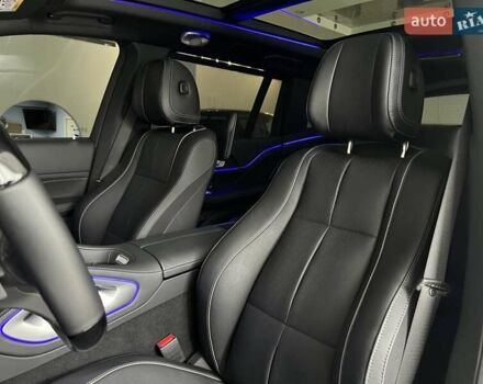 Черный Мерседес Майбах, объемом двигателя 3.98 л и пробегом 1 тыс. км за 232461 $, фото 18 на Automoto.ua