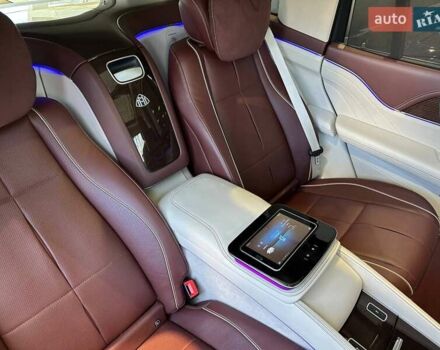 Черный Мерседес Майбах, объемом двигателя 4 л и пробегом 56 тыс. км за 154900 $, фото 25 на Automoto.ua