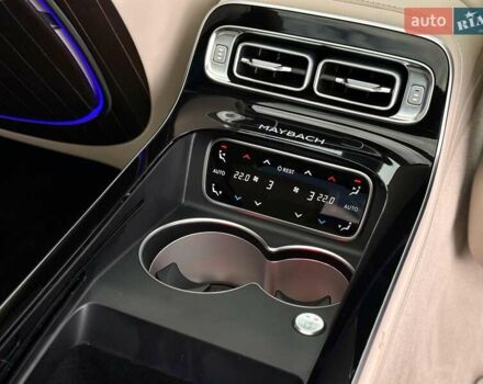 Черный Мерседес Майбах, объемом двигателя 6 л и пробегом 19 тыс. км за 209900 $, фото 93 на Automoto.ua