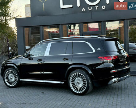 Черный Мерседес Майбах, объемом двигателя 3.98 л и пробегом 98 тыс. км за 154900 $, фото 20 на Automoto.ua