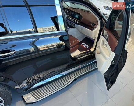 Черный Мерседес Майбах, объемом двигателя 4 л и пробегом 56 тыс. км за 154900 $, фото 9 на Automoto.ua