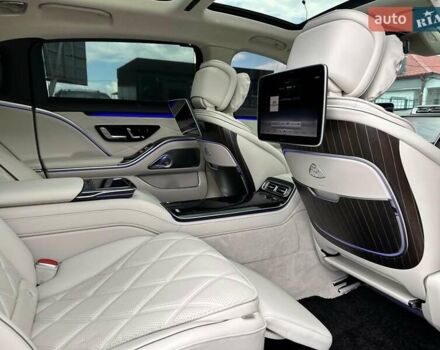 Черный Мерседес Майбах, объемом двигателя 6 л и пробегом 19 тыс. км за 209900 $, фото 73 на Automoto.ua