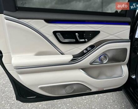 Черный Мерседес Майбах, объемом двигателя 6 л и пробегом 19 тыс. км за 209900 $, фото 96 на Automoto.ua