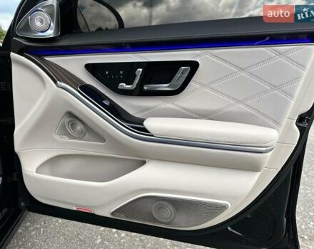 Черный Мерседес Майбах, объемом двигателя 6 л и пробегом 19 тыс. км за 209900 $, фото 57 на Automoto.ua