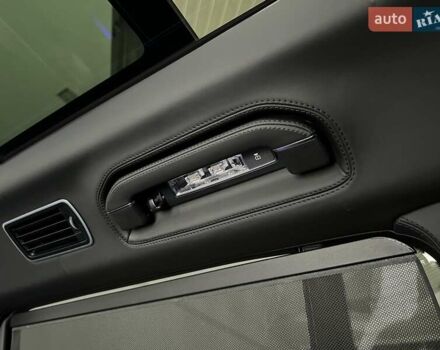 Черный Мерседес Майбах, объемом двигателя 3.98 л и пробегом 1 тыс. км за 232461 $, фото 40 на Automoto.ua