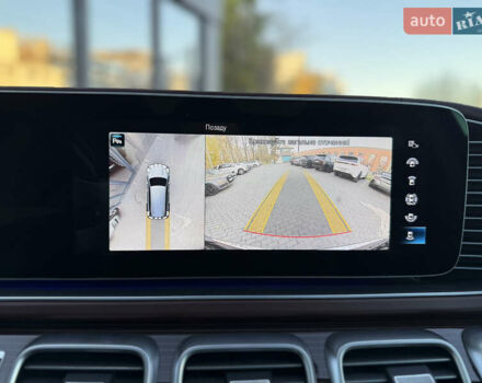 Черный Мерседес Майбах, объемом двигателя 3.98 л и пробегом 98 тыс. км за 154900 $, фото 41 на Automoto.ua