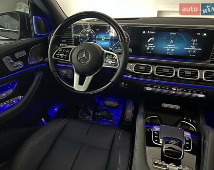 Черный Мерседес Майбах, объемом двигателя 3.98 л и пробегом 1 тыс. км за 232461 $, фото 14 на Automoto.ua